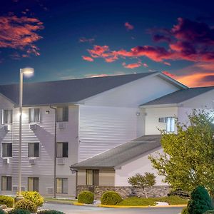 Super 8 By Wyndham Altoona